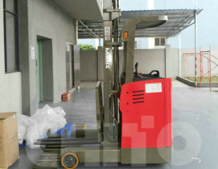 廣州生物制藥企業(yè)采購(gòu)前移式電動(dòng)叉車